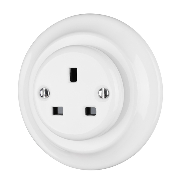 Stilvoller Retro Ceramic UK Standard Flush Mounted Wall Socket